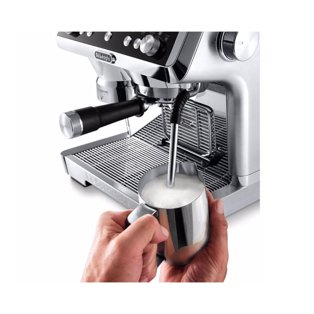 DeLonghi Espressomachine La Specialista EC9355.M