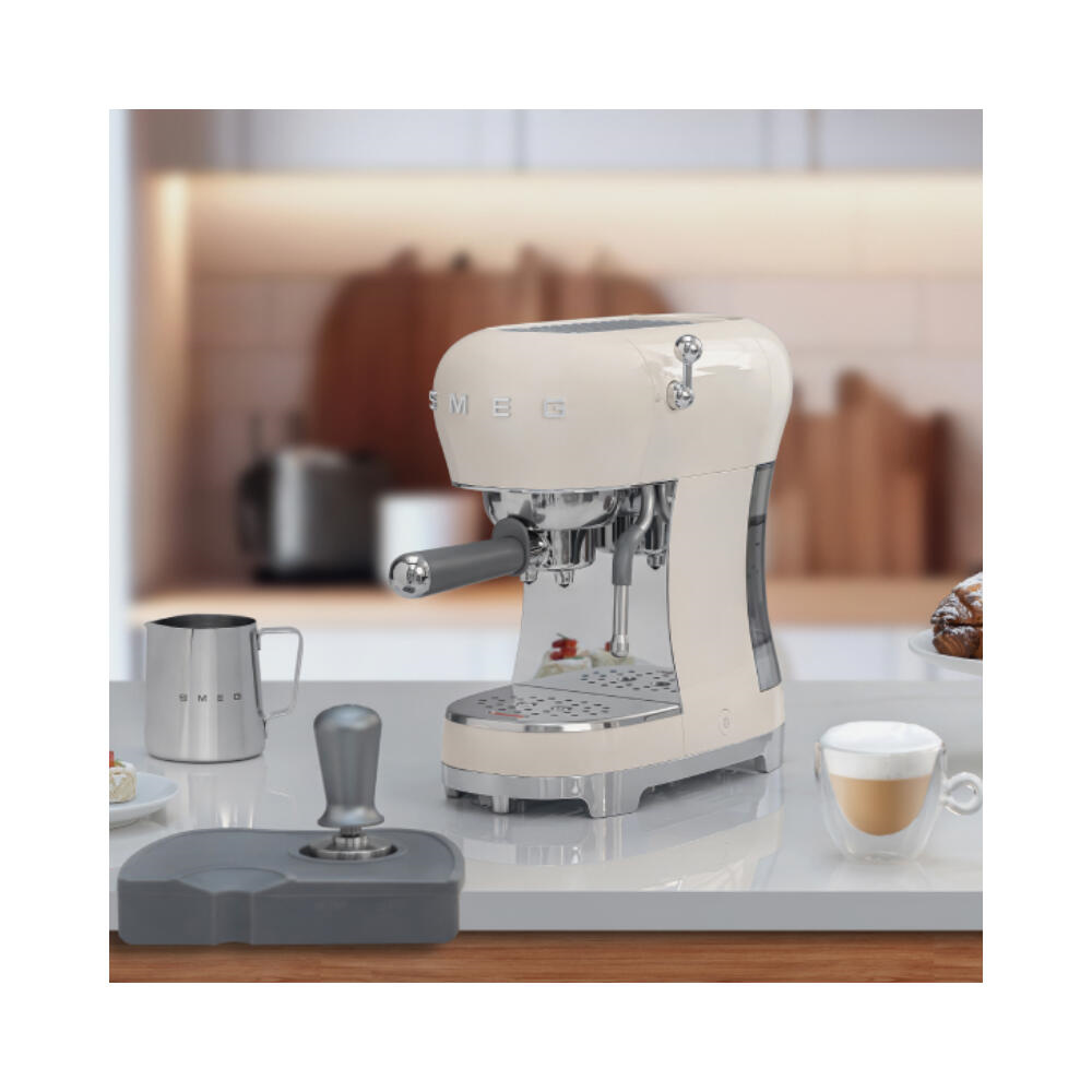 Smeg Espresso Koffiemachine Creme