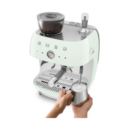 Smeg Halfautomatische Espressomachine Watergroen
