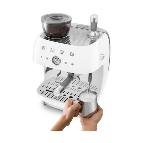 Smeg Halfautomatische Espressomachine Wit