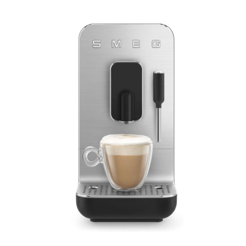 Smeg Volautomatische Koffiemachine Medium Zwart